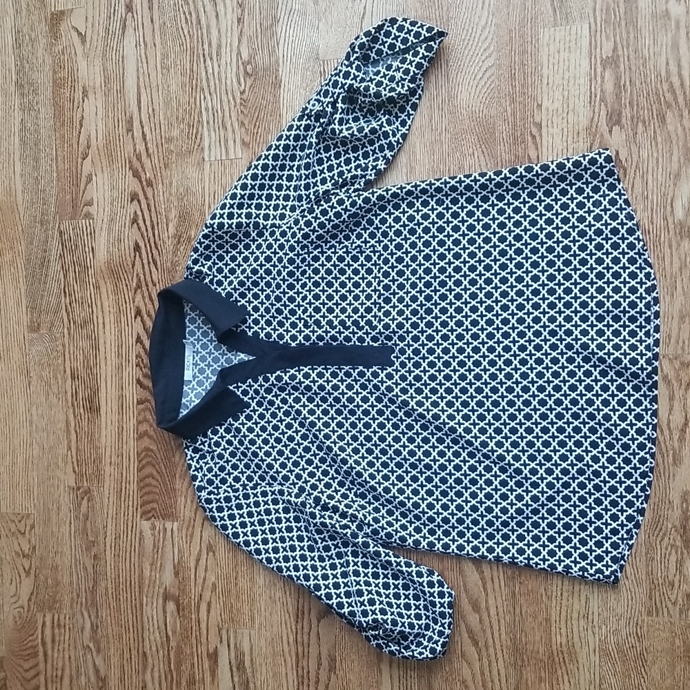 (8) Ricki's Geometric Patterned ½ Button Up ¾ Sleeve Blouse Business Casual